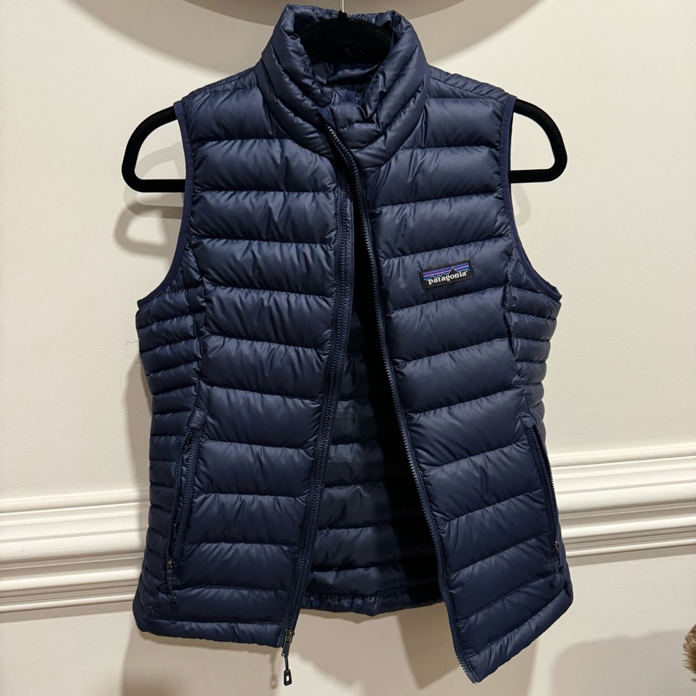 Patagonia  Down  Vest - Women's Size XS - Picture 11 of 11
